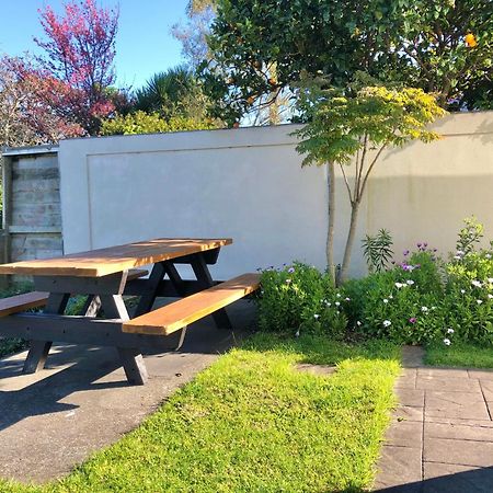 Hillcrest Two Apartment Whakatane Exterior photo