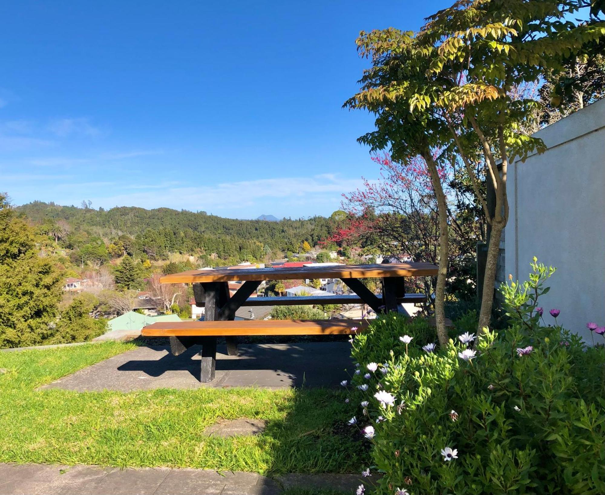 Hillcrest Two Apartment Whakatane Exterior photo